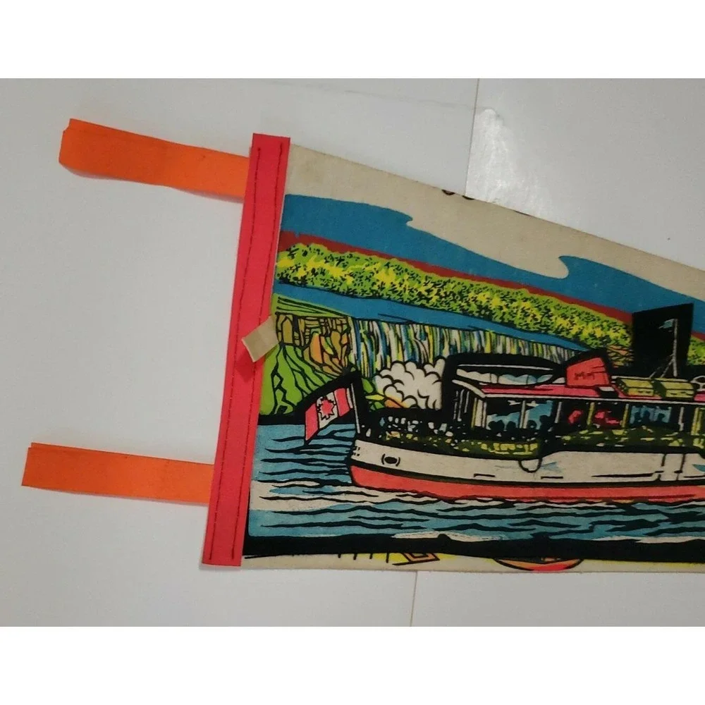 Vintage 1970s Niagara Falls Canada Maid of the Mist 2‎ layer Felt Flag Pennant